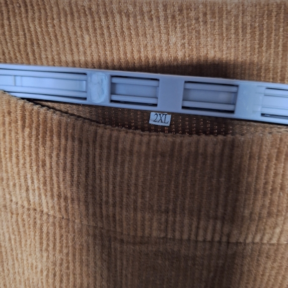 Casual WarmTan Corduroy Tunic Top Has Pockets . - Picture 4 of 7